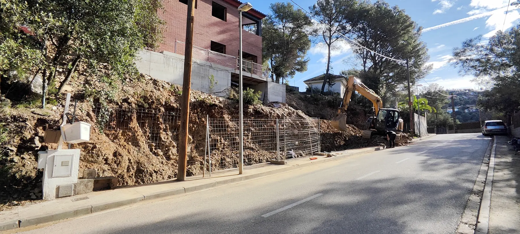 Construcció d'habitatge unifamiliar d'obra nova per Azyron a Barcelona